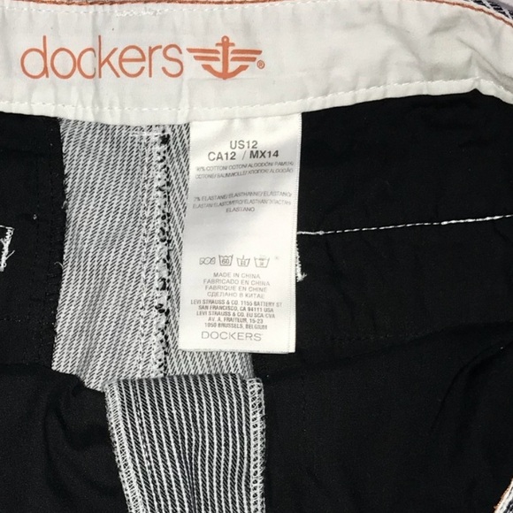 Dockers Black white striped shorts size 12 buttoned pockets - Picture 4 of 4